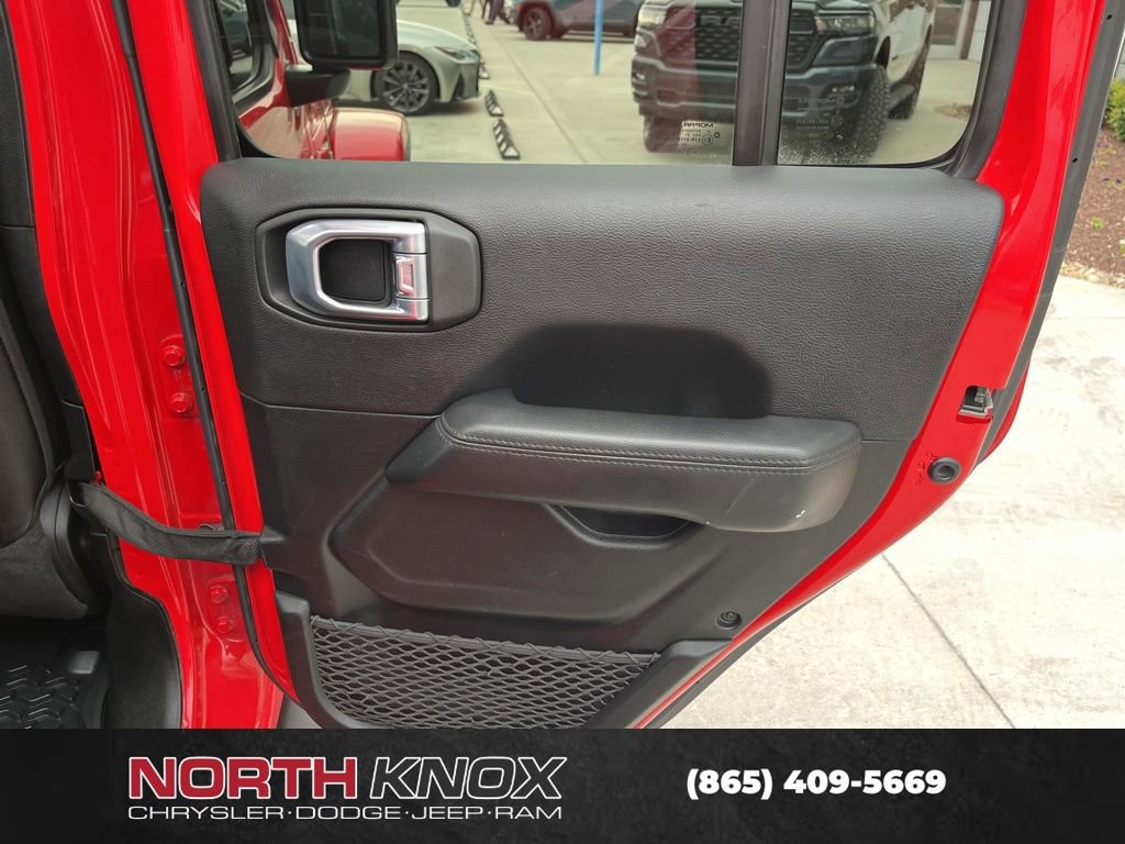 Used 2021 Jeep Wrangler Unlimited Sahara AWD/4WD image 26