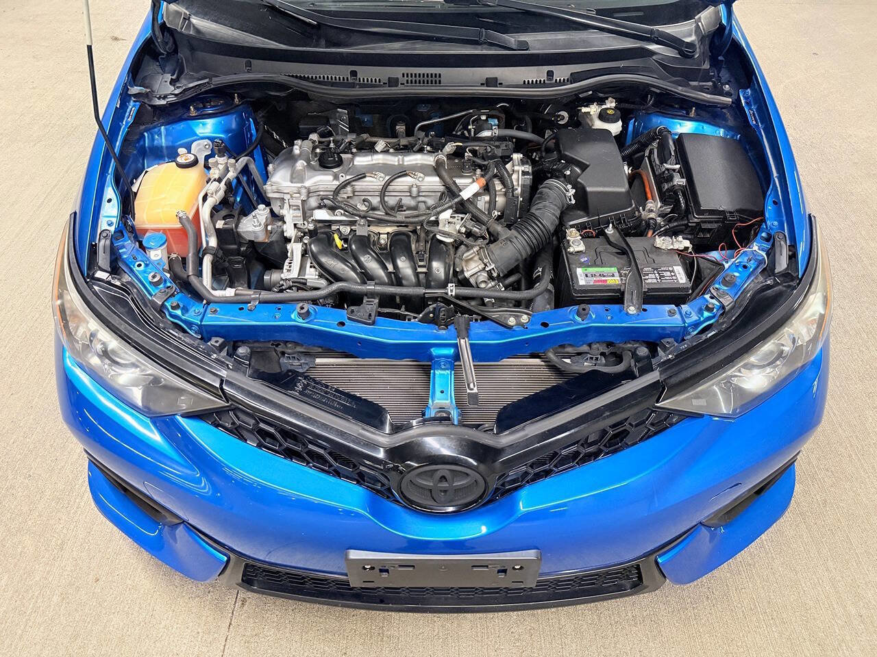 Used 2018 Toyota Corolla iM w/ Carpet Mat Package (TMS) image 6