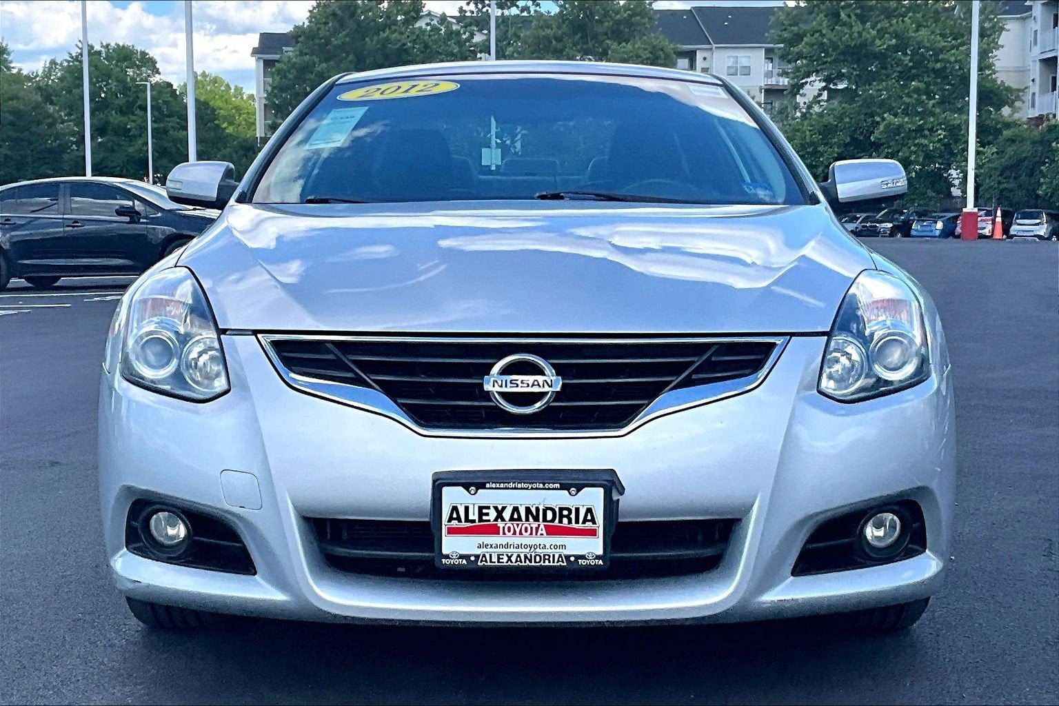 Used 2012 Nissan Altima 3.5 SR w/ 3.5SR Premium Pkg FWD image 3