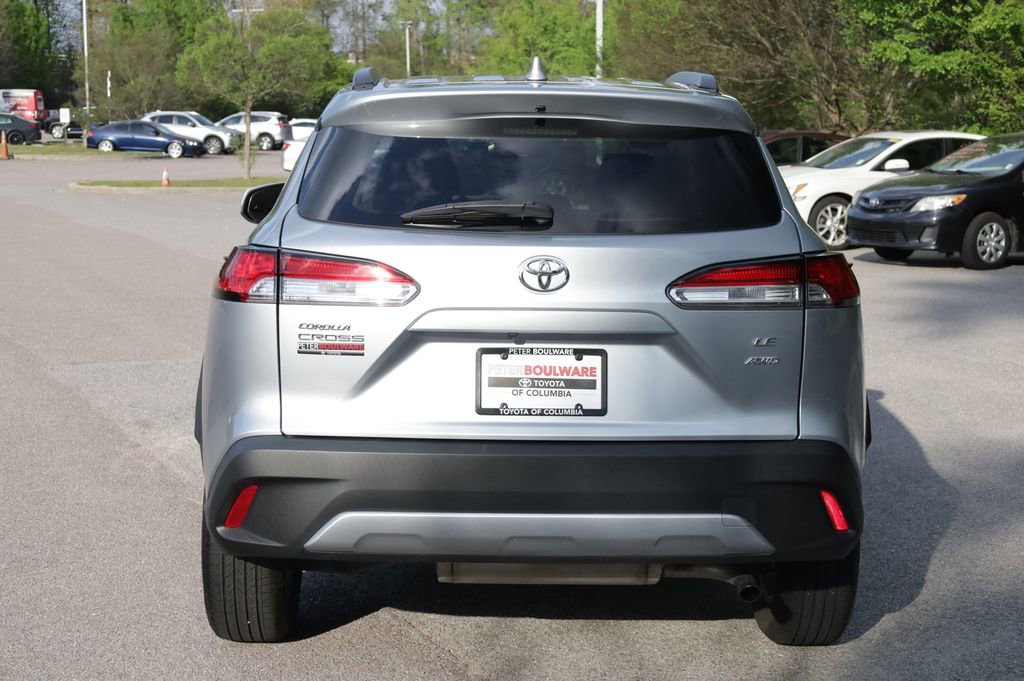 Used 2023 Toyota Corolla Cross LE image 5