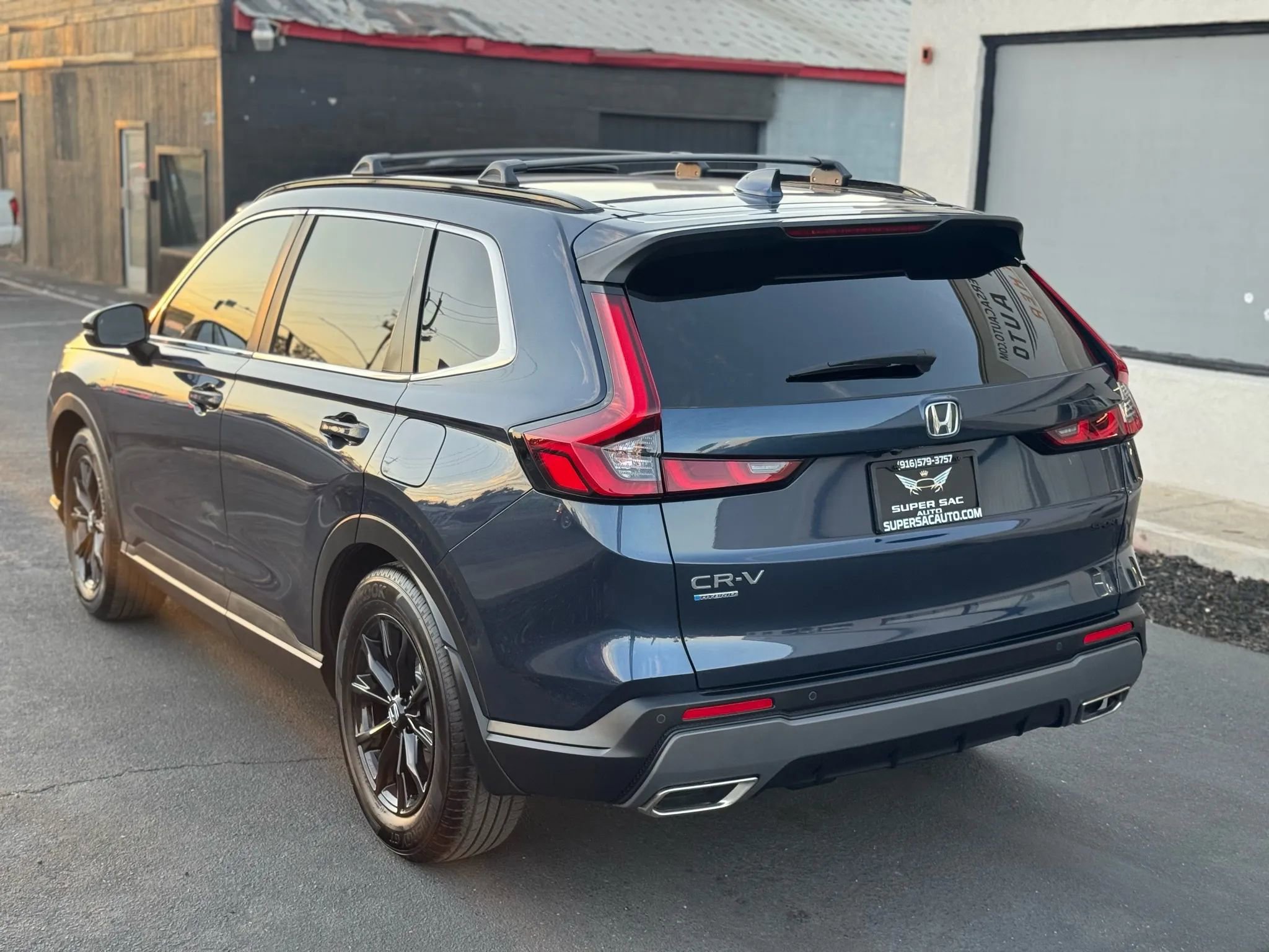 Used 2025 Honda CR-V Sport-L image 4