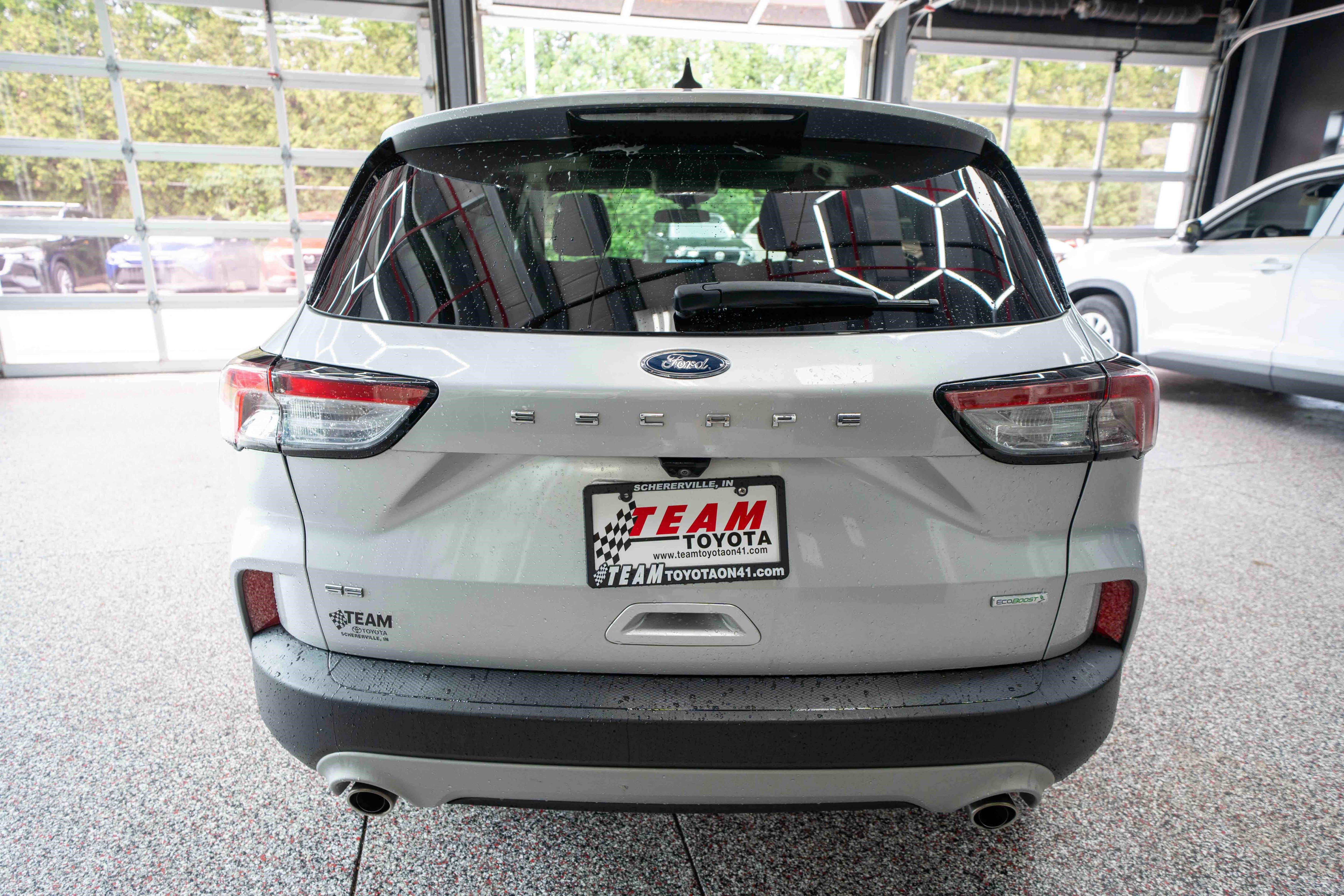 Used 2020 Ford Escape SE FWD image 3