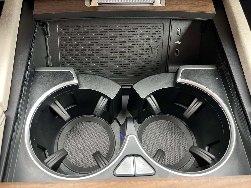 Used 2025 Mercedes-Benz GLS 450 4MATIC image 43