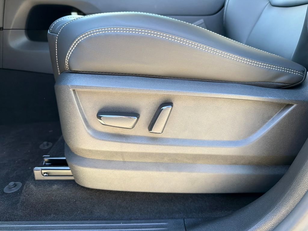 New 2026 Nissan Armada SV image 15