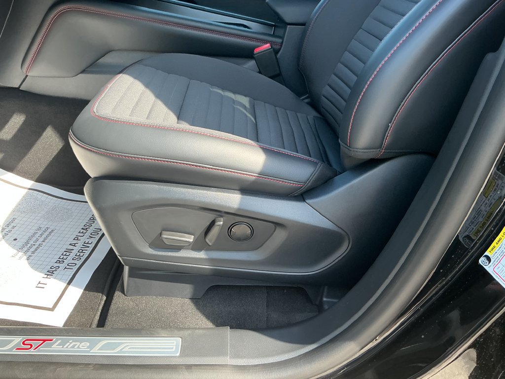 New 2026 Ford Explorer ST-Line AWD/4WD image 14