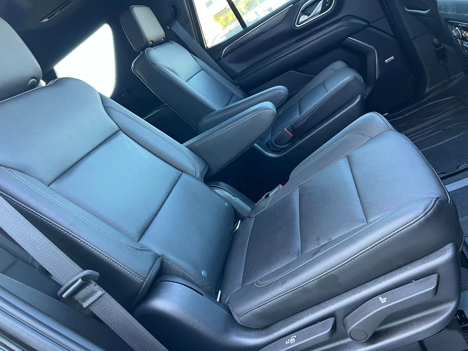 Used 2022 Chevrolet Tahoe Z71 w/ Luxury Package image 63