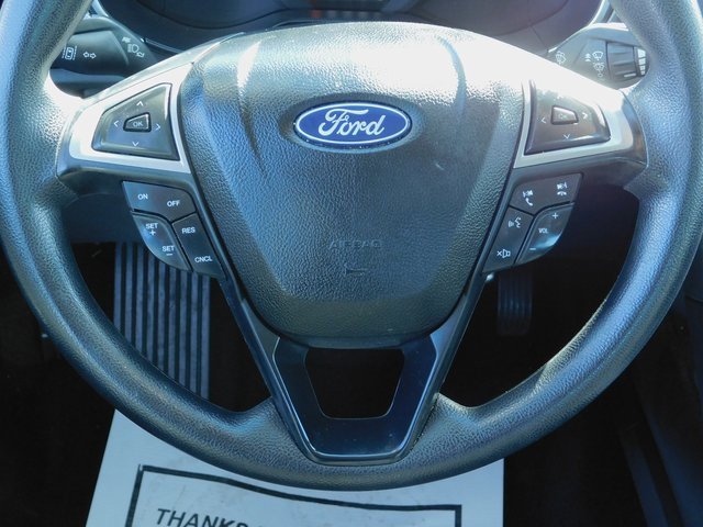 Used 2020 Ford Fusion SE image 15