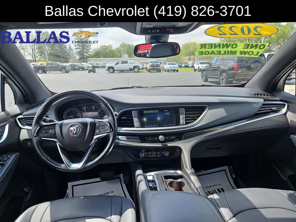 Used 2022 Buick Enclave Essence w/ Sport Touring Edition FWD image 21