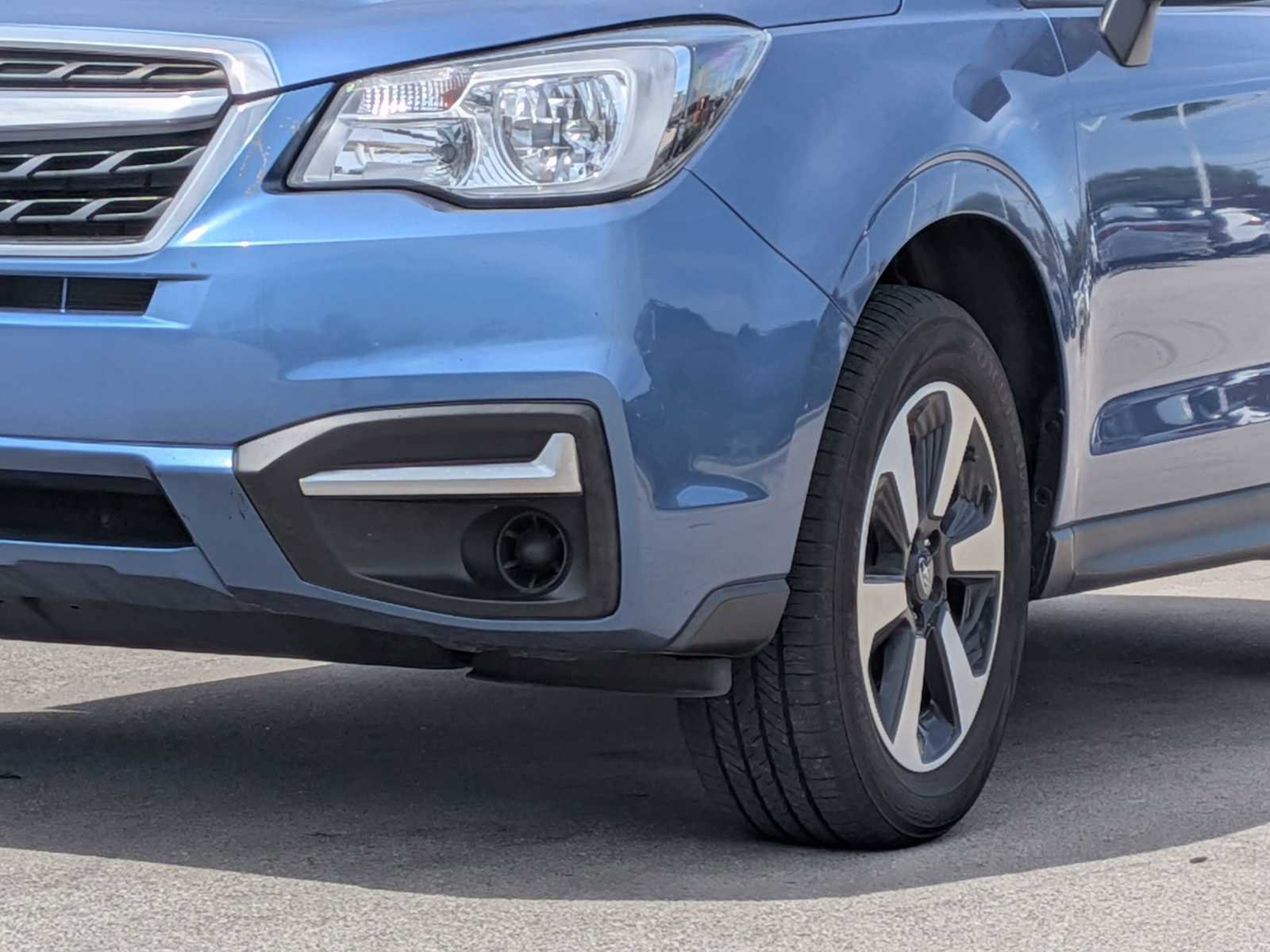 Used 2017 Subaru Forester 2.5i Premium AWD/4WD image 9