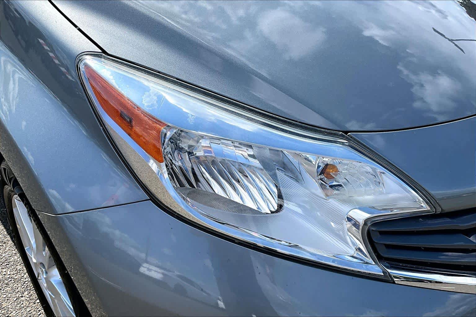 Used 2015 Nissan Versa Note SV w/ Sport Value Package FWD image 27