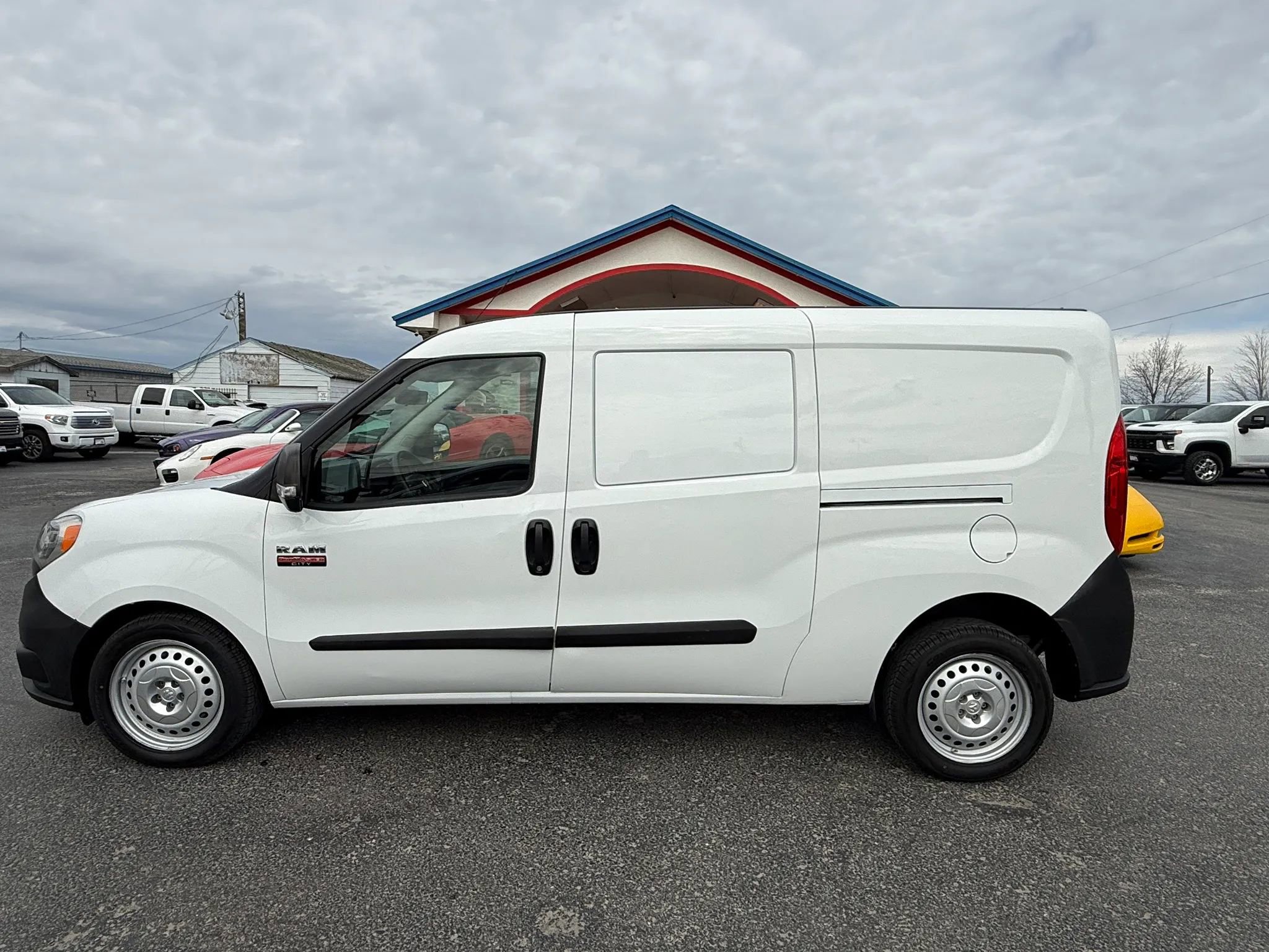 Used 2020 RAM ProMaster City Tradesman image 2