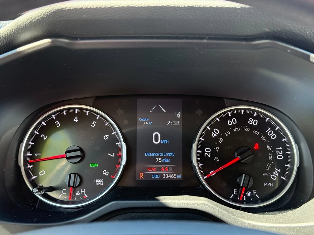 Certified 2022 Toyota RAV4 LE AWD/4WD image 28