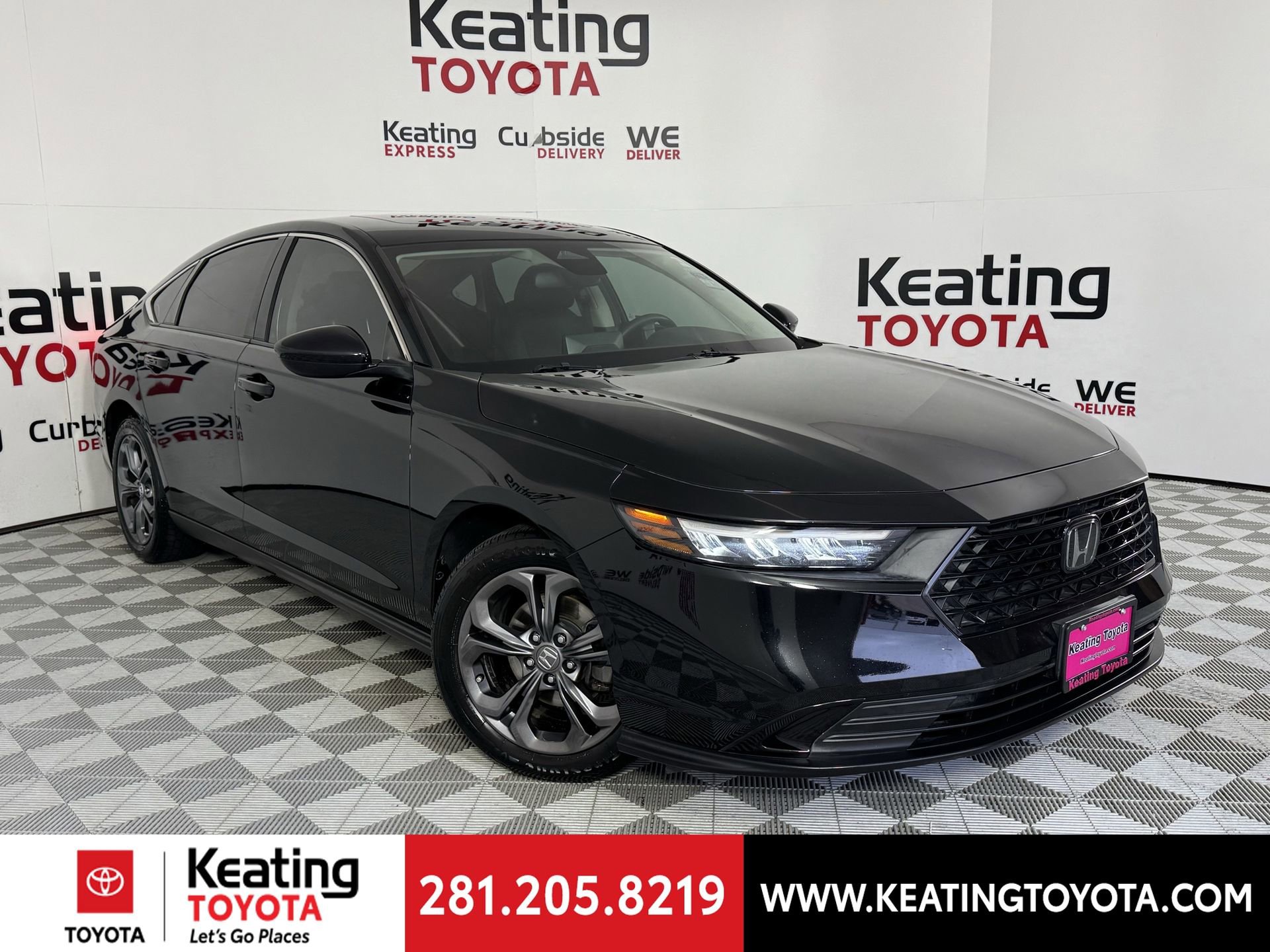 Used 2023 Honda Accord EX image 2