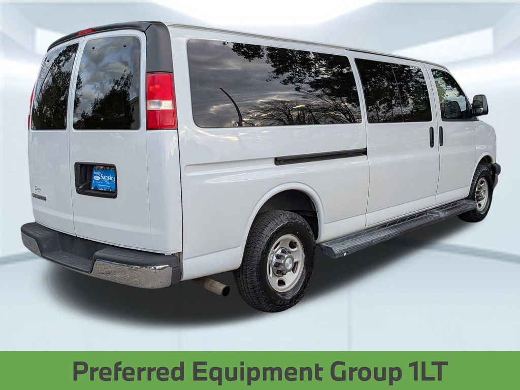 Used 2019 Chevrolet Express 3500 LT w/ LT Preferred Equipment Group image 6