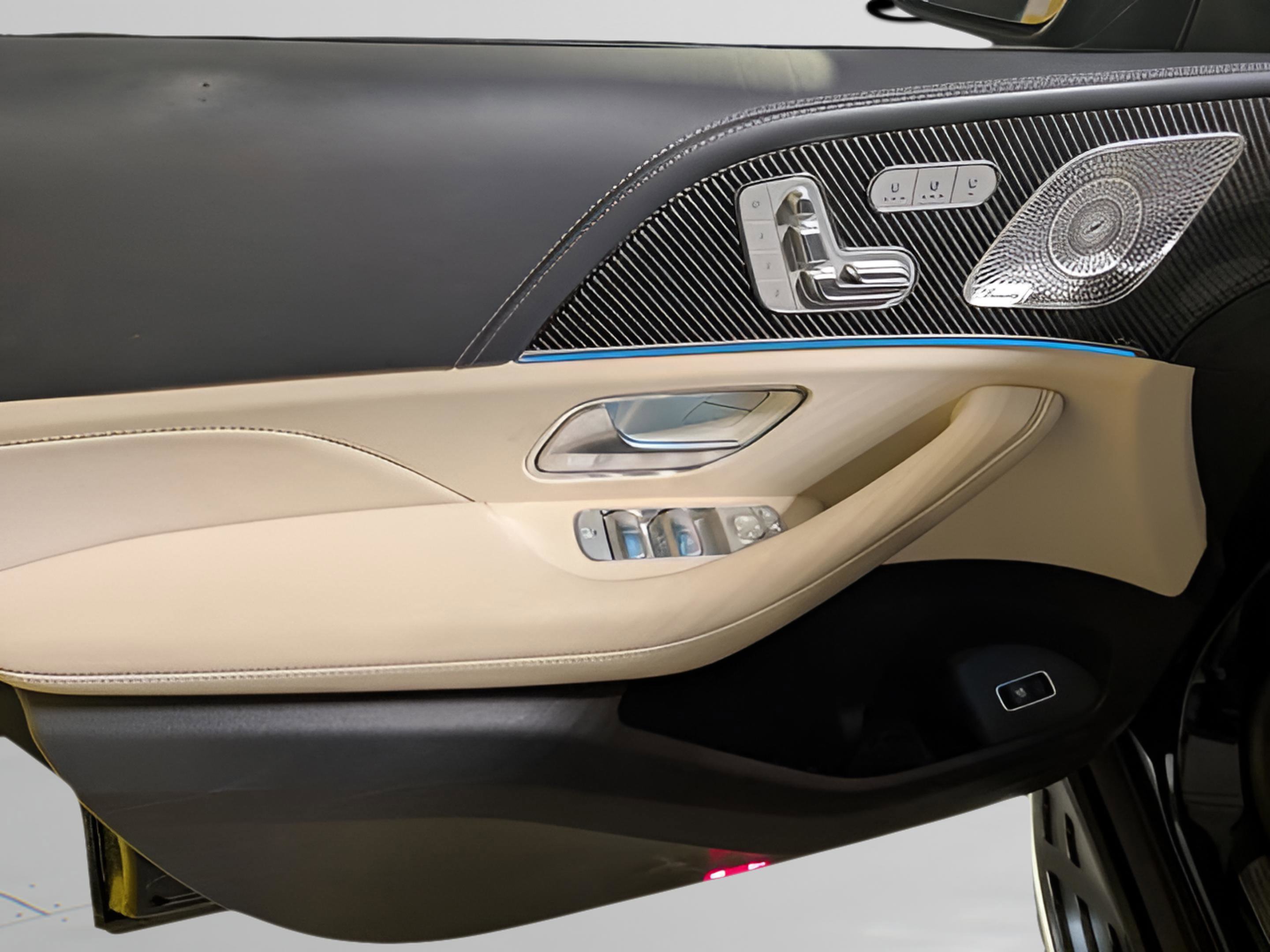 Used 2024 Mercedes-Benz GLS 63 AMG 4MATIC image 17