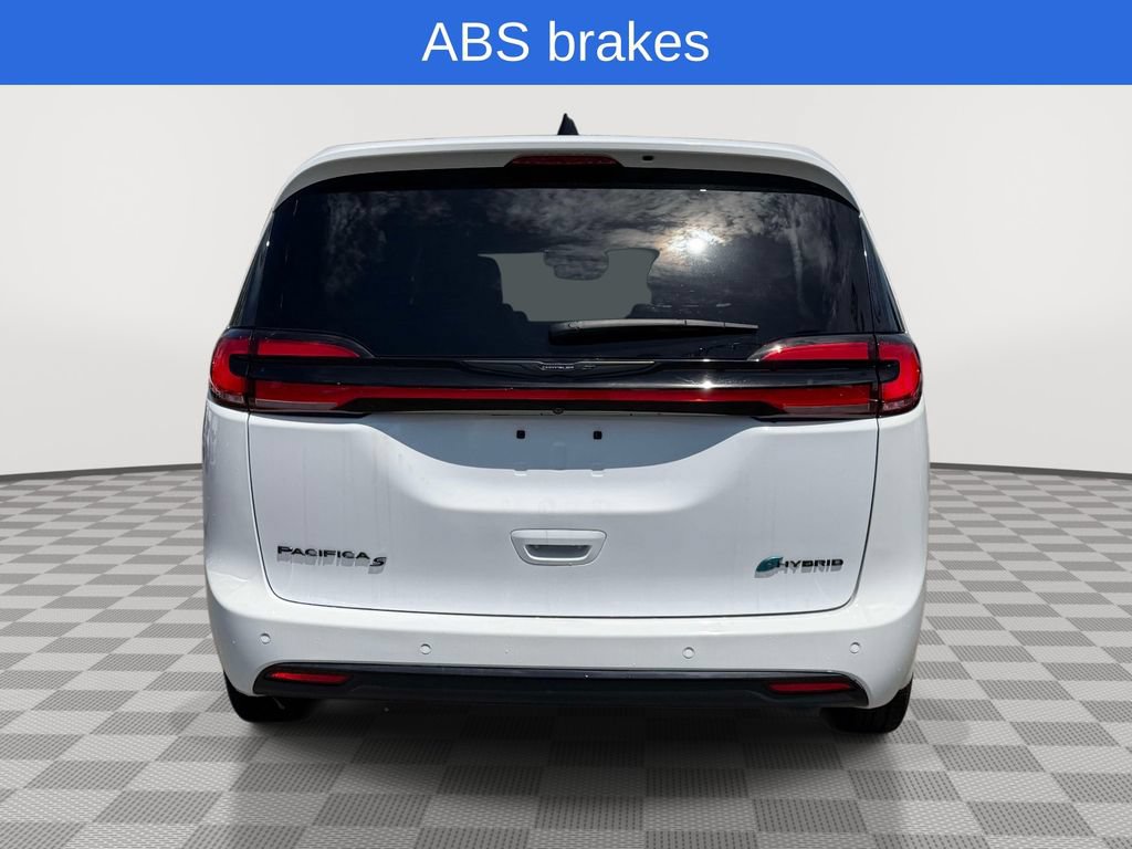 Used 2024 Chrysler Pacifica Limited FWD image 8