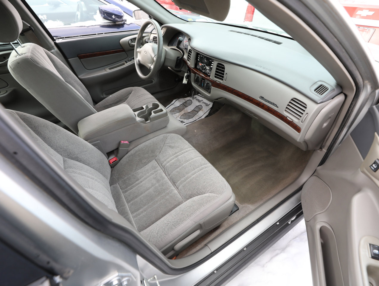 Used 2005 Chevrolet Impala w/ Preferred Equipment Group image 8