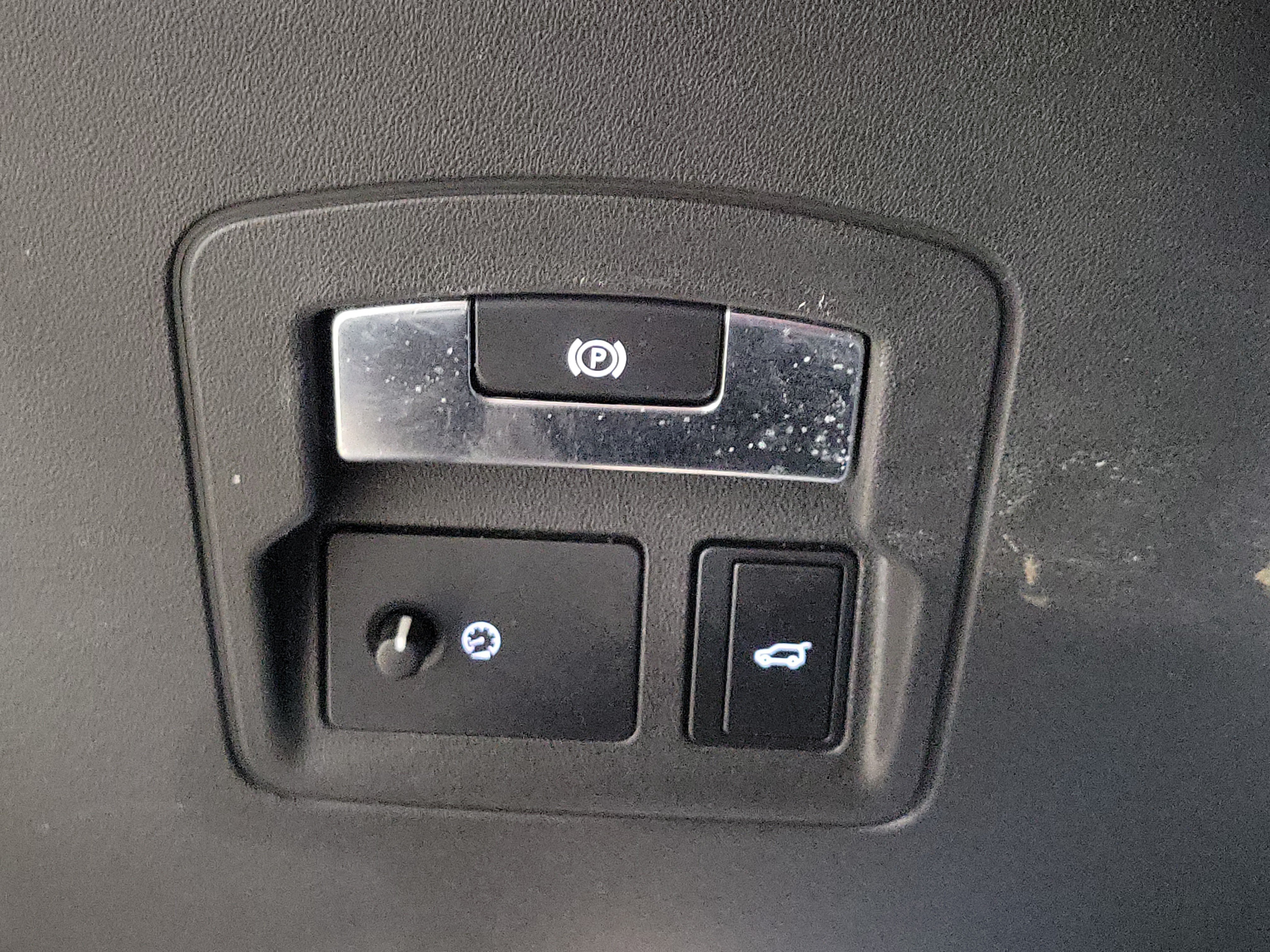 Used 2018 Land Rover Range Rover Velar S AWD/4WD image 24