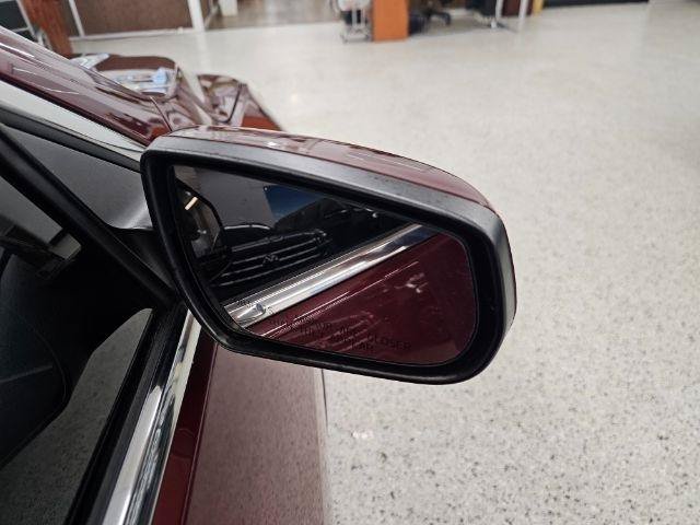 Used 2015 Chevrolet Malibu LT FWD image 39