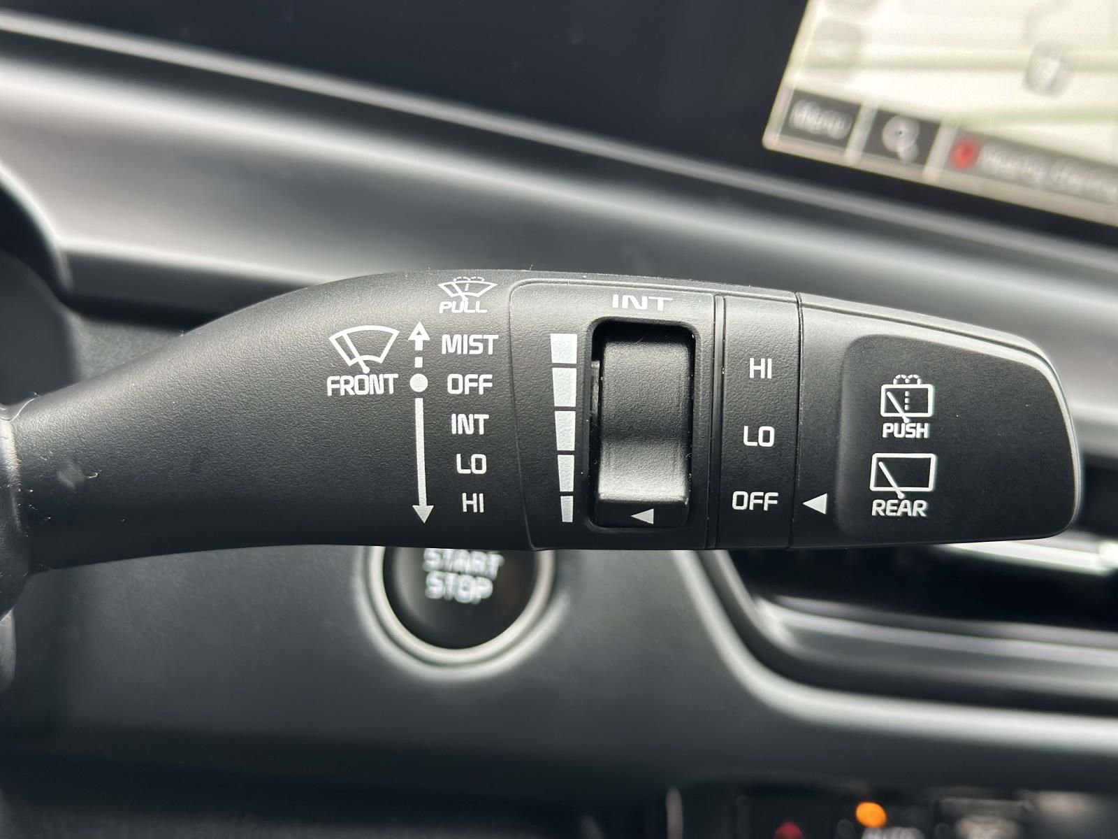 Used 2024 Kia Seltos SX image 17