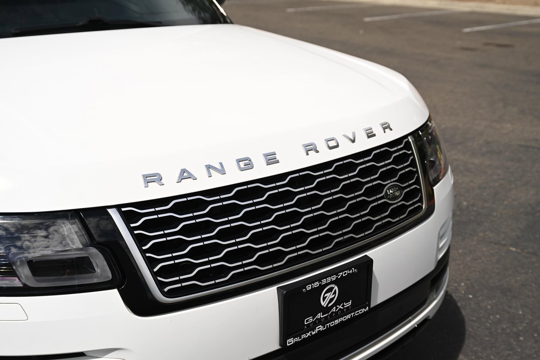 Used 2020 Land Rover Range Rover HSE AWD/4WD image 9
