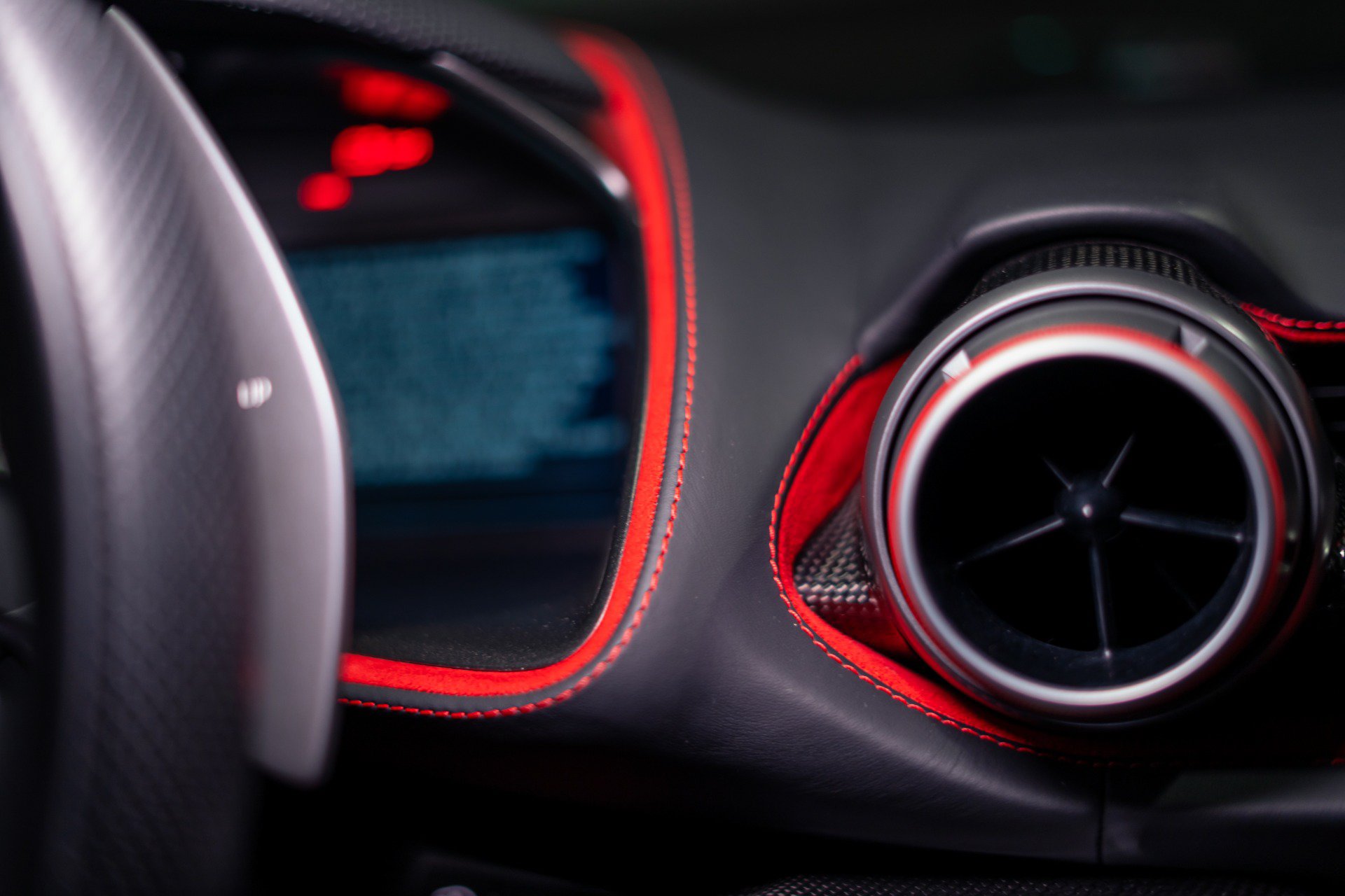 Used 2019 Ferrari 812 Superfast RWD image 25