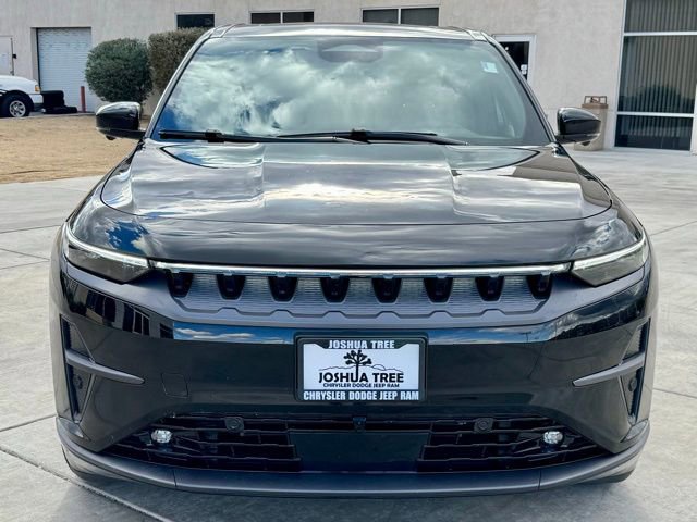 Used 2025 Jeep Wagoneer S Limited image 2