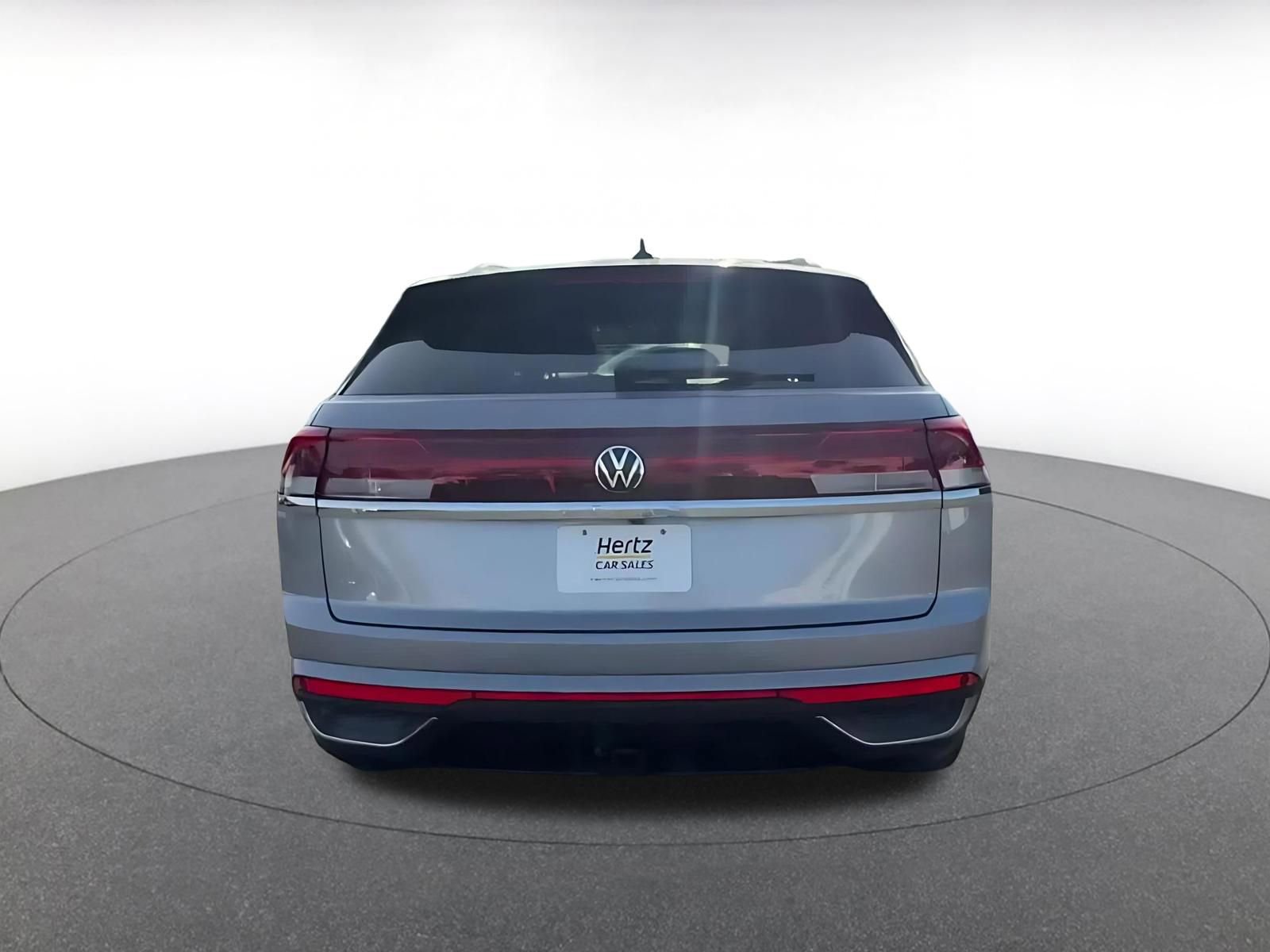 Used 2025 Volkswagen Atlas Cross Sport SE image 12