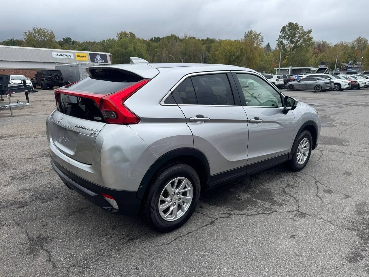 Used 2018 Mitsubishi Eclipse Cross ES AWD/4WD image 4