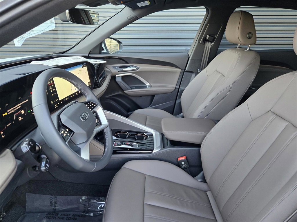 New 2025 Audi Q5 Premium image 26