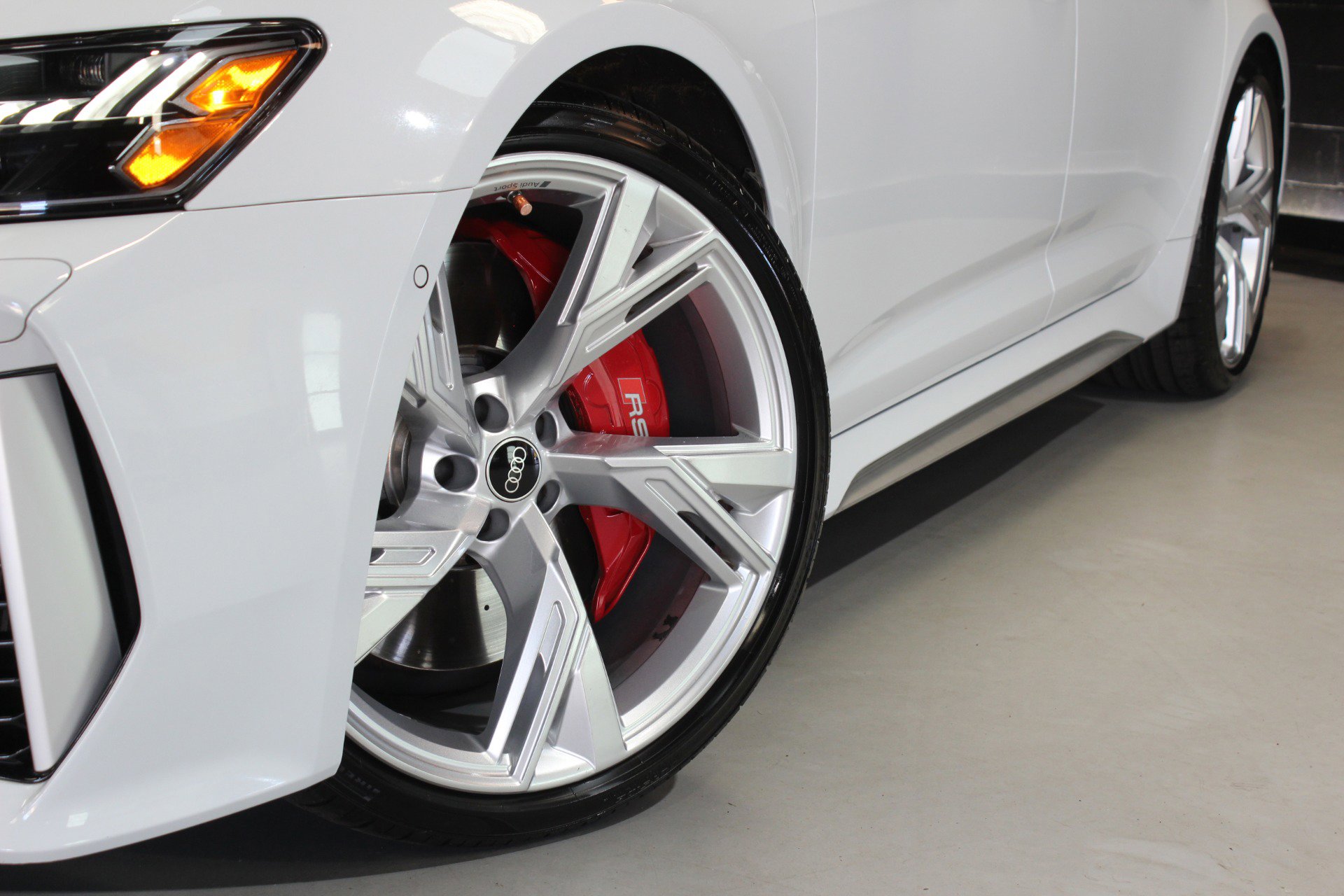 Used 2023 Audi RS 6 image 23