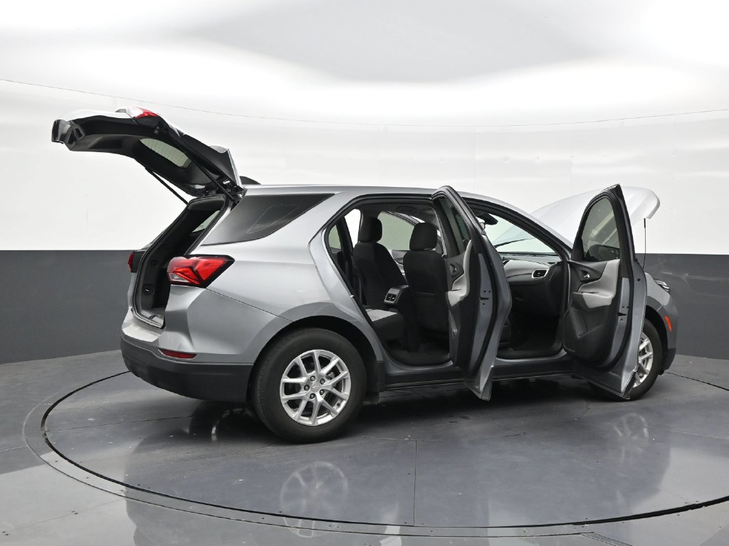 Used 2024 Chevrolet Equinox LS w/ Driver Confidence II Package FWD image 25