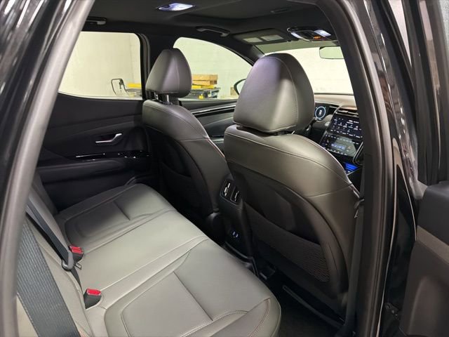 Used 2023 Hyundai Santa Cruz Limited w/ Winter Package image 16