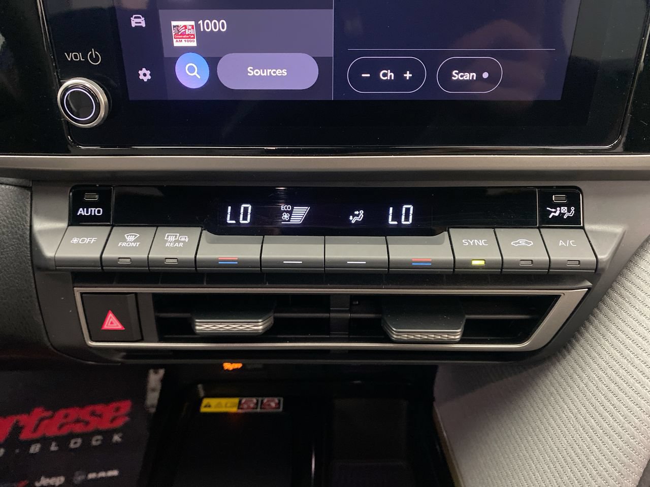 Used 2026 Toyota Camry SE FWD image 21