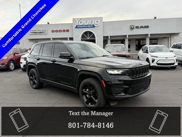 Used 2023 Jeep Grand Cherokee Altitude
