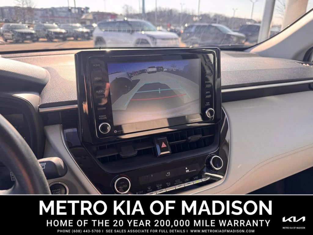 Used 2022 Toyota Corolla Cross LE image 14