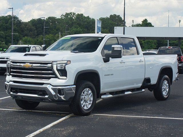 New 2025 Chevrolet Silverado 3500 LTZ w/ LTZ Convenience Package RWD image 22