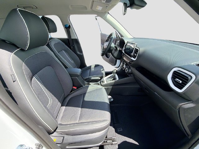 New 2026 Hyundai Venue SEL FWD image 26