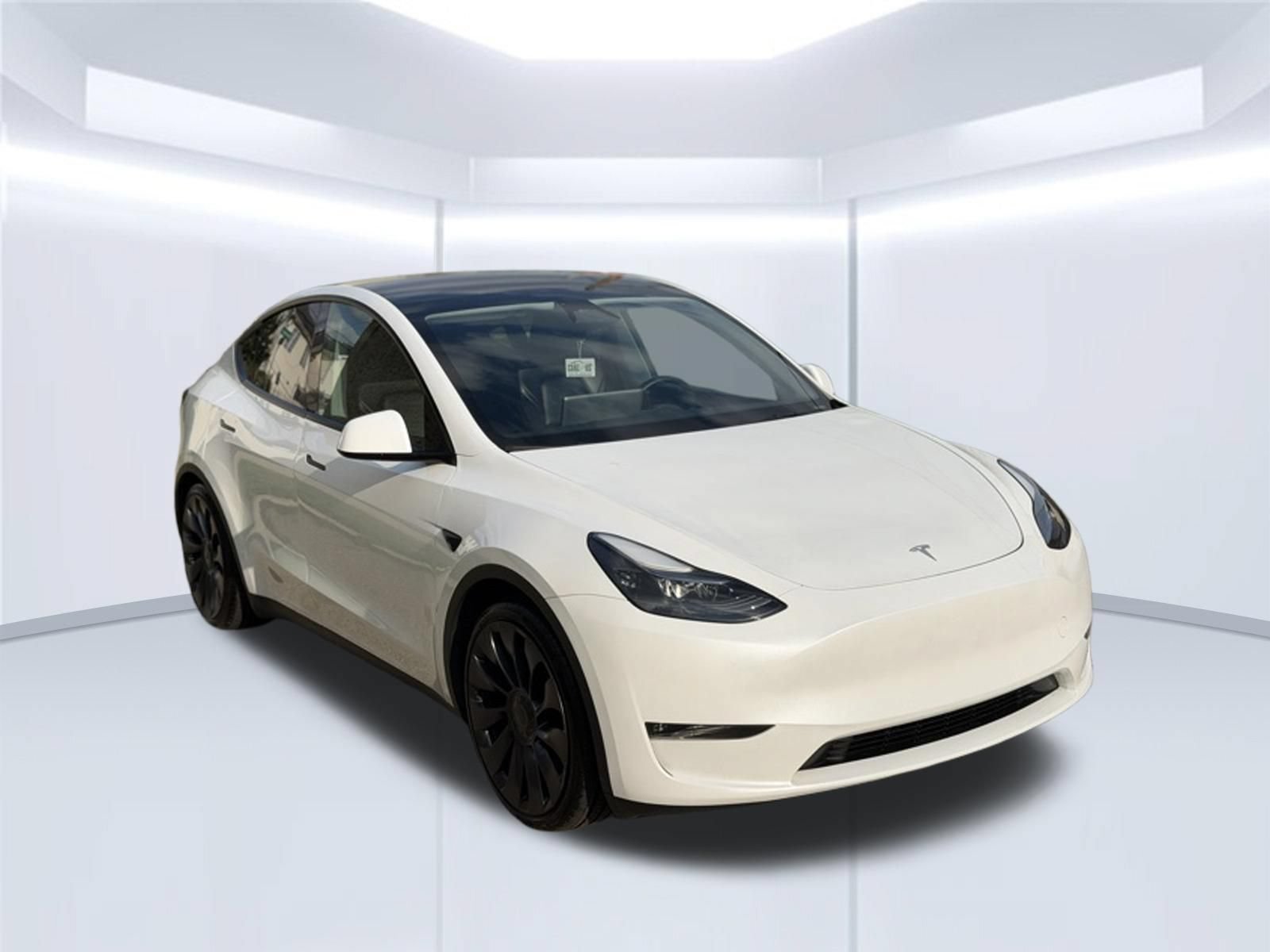Used 2024 Tesla Model Y Performance AWD/4WD image 3