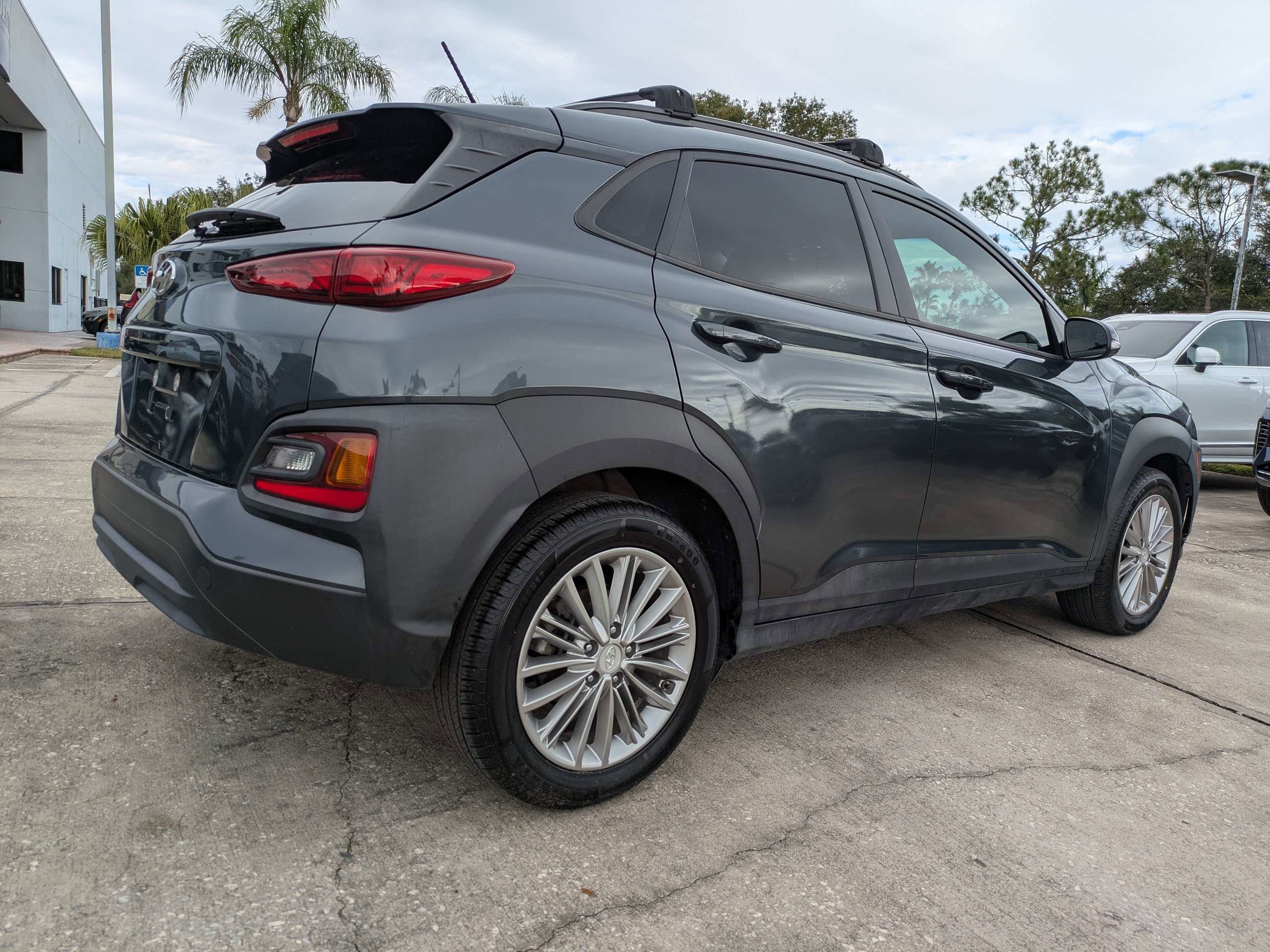 Used 2021 Hyundai Kona SEL image 4