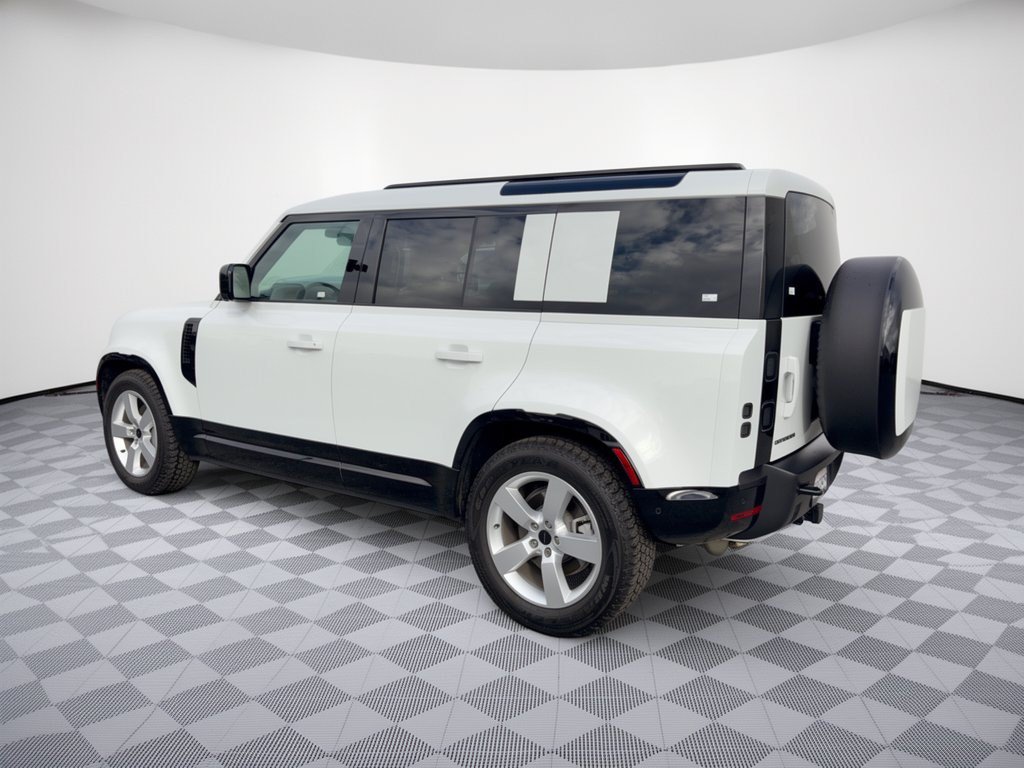 Certified 2026 Land Rover Defender 110 X-Dynamic SE AWD/4WD image 3