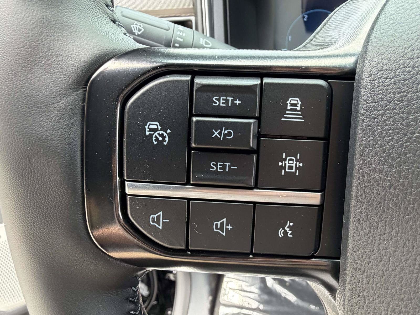 New 2026 Ford F350 Platinum AWD/4WD image 14