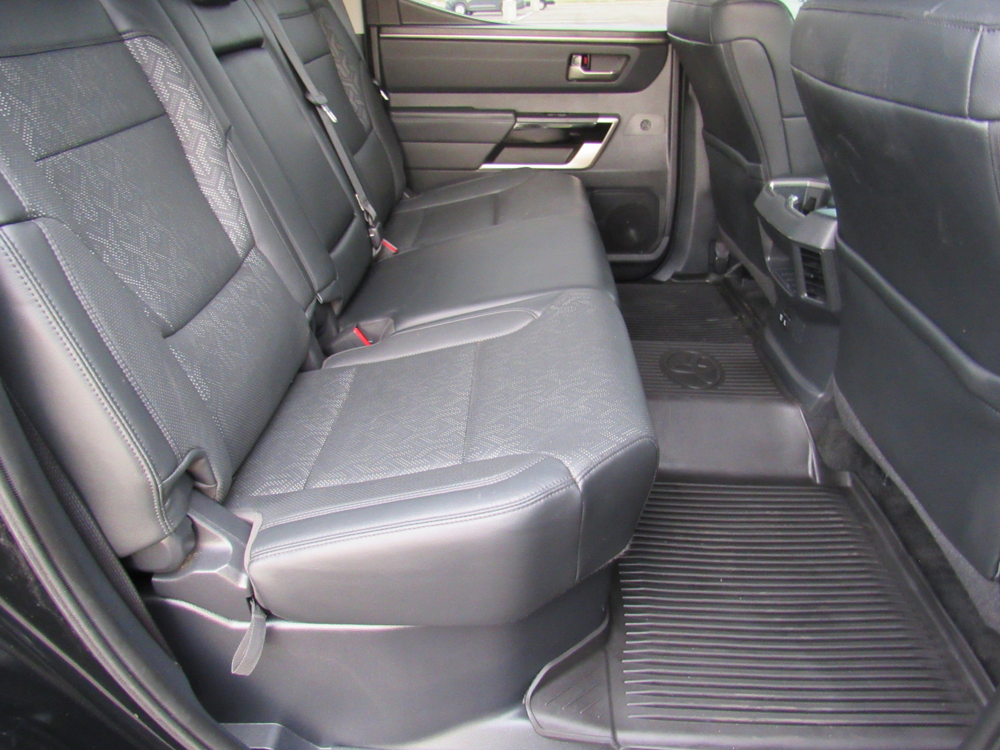 Used 2024 Toyota Tundra Limited image 38