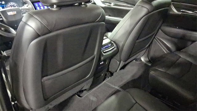 Used 2024 Cadillac XT6 Sport w/ Technology Package image 24