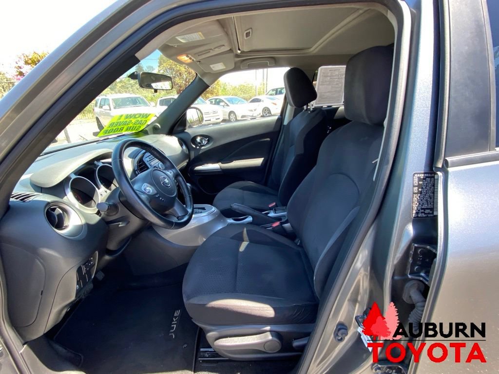 Used 2011 Nissan Juke SV FWD image 28