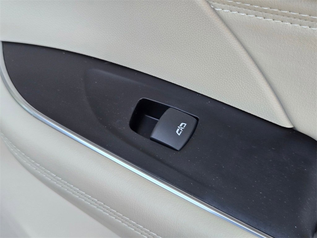 Used 2023 Buick Envision Preferred image 29