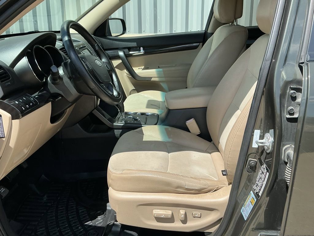 Used 2012 Kia Sorento EX AWD/4WD image 8