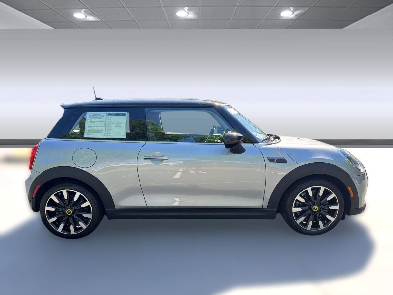 Used 2024 MINI Cooper SE image 8