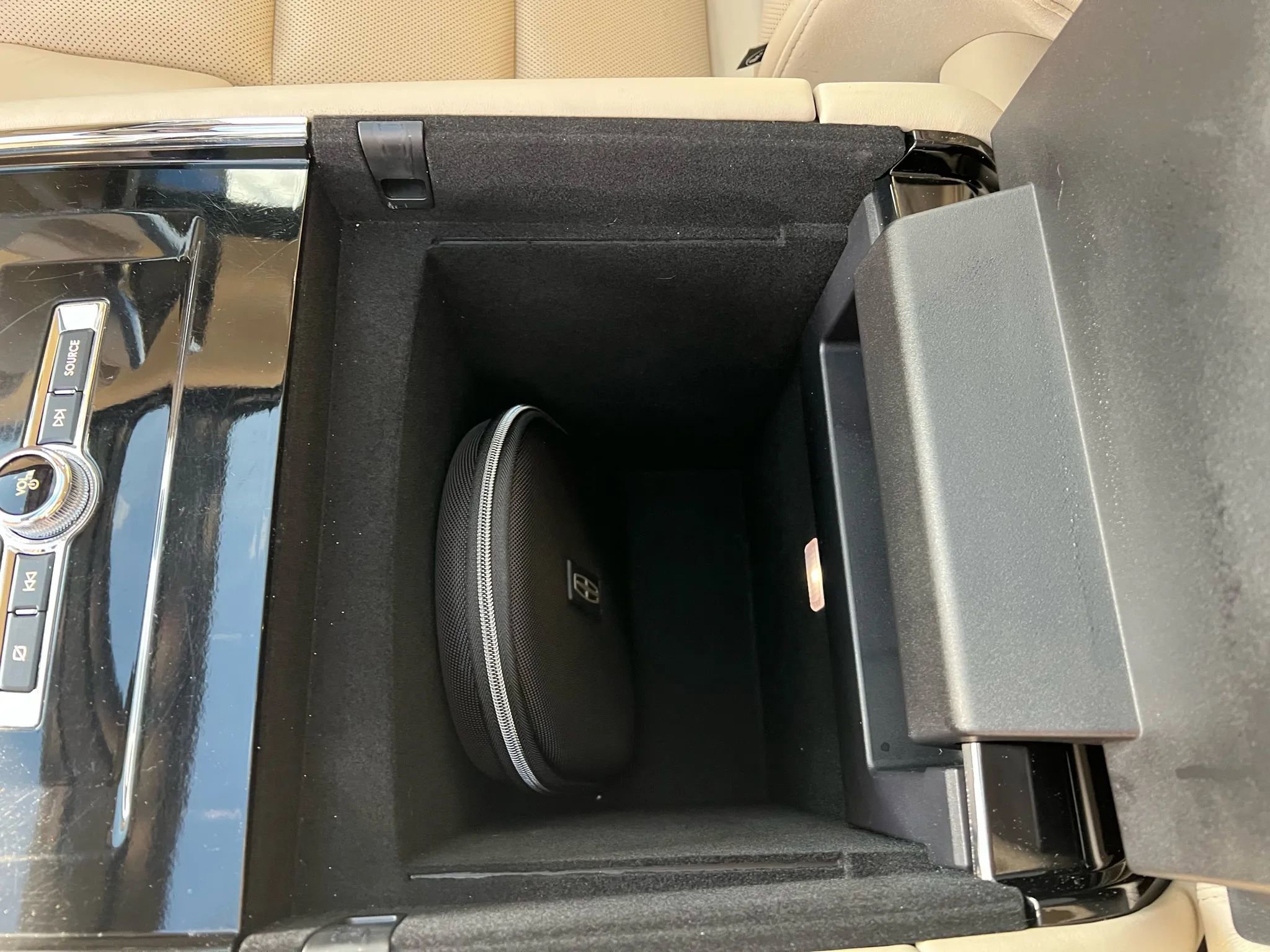 Used 2019 Lincoln Navigator L Reserve w/ Cargo Package image 41