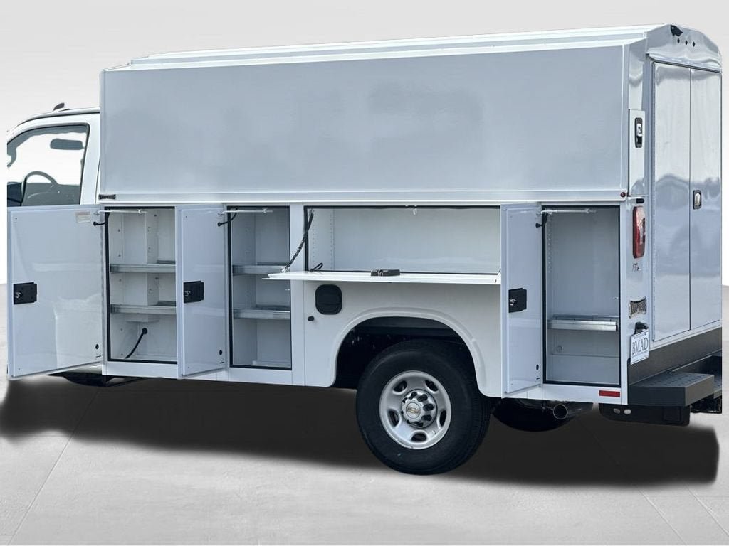 New 2026 Chevrolet Express 3500 w/ Power Convenience Package RWD image 17